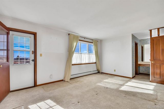 7528 Queen Circle, Arvada, CO 80005