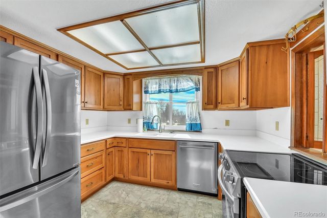 7528 Queen Circle, Arvada, CO 80005