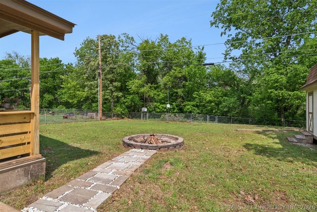 3111 Skylane Drive, Sand Springs, OK 74063