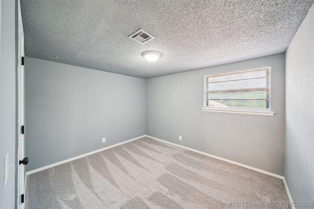 3111 Skylane Drive, Sand Springs, OK 74063