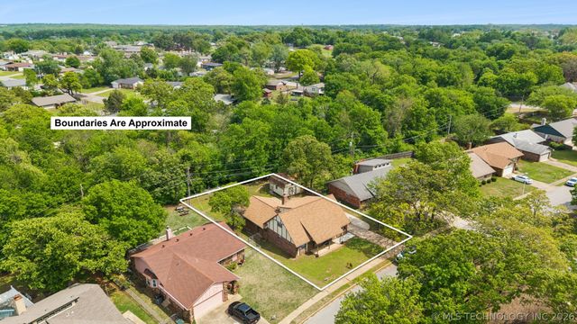 3111 Skylane Drive, Sand Springs, OK 74063