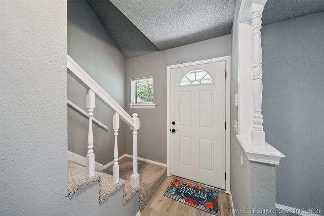 3111 Skylane Drive, Sand Springs, OK 74063