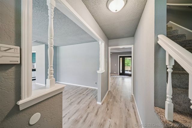 3111 Skylane Drive, Sand Springs, OK 74063