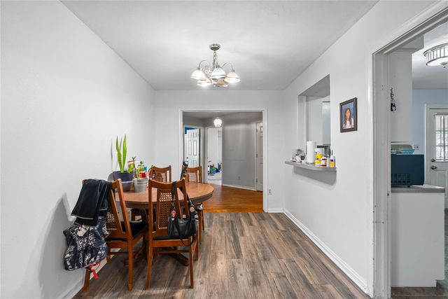 626 Caddo St, Corpus Christi, TX 78412