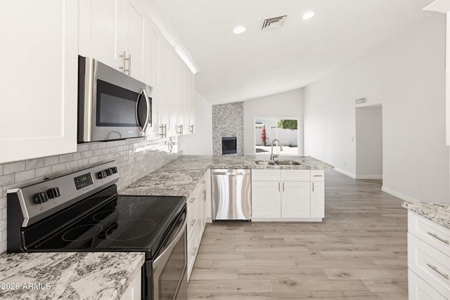 8675 E BELLEVIEW Place, Scottsdale, AZ 85257