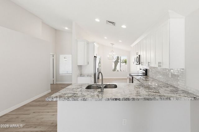 8675 E BELLEVIEW Place, Scottsdale, AZ 85257