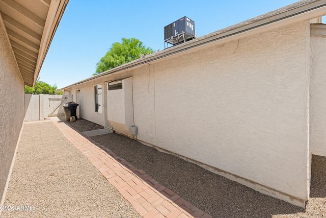 8675 E BELLEVIEW Place, Scottsdale, AZ 85257