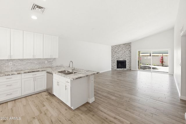 8675 E BELLEVIEW Place, Scottsdale, AZ 85257