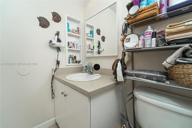 10760 NW 21st St, Sunrise, FL 33322