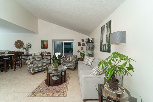 10760 NW 21st St, Sunrise, FL 33322