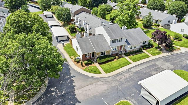 910 Dana Marie Dr, Louisville, KY 40223