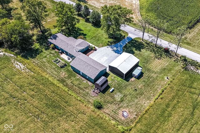 6825 S 425 E, Lebanon, IN 46052