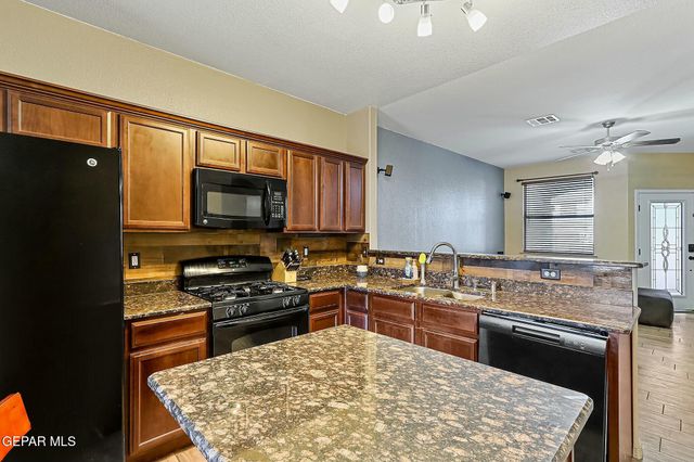 13142 SAKER Drive, Horizon City, TX 79928