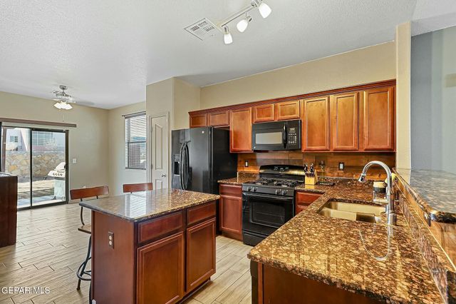 13142 SAKER Drive, Horizon City, TX 79928