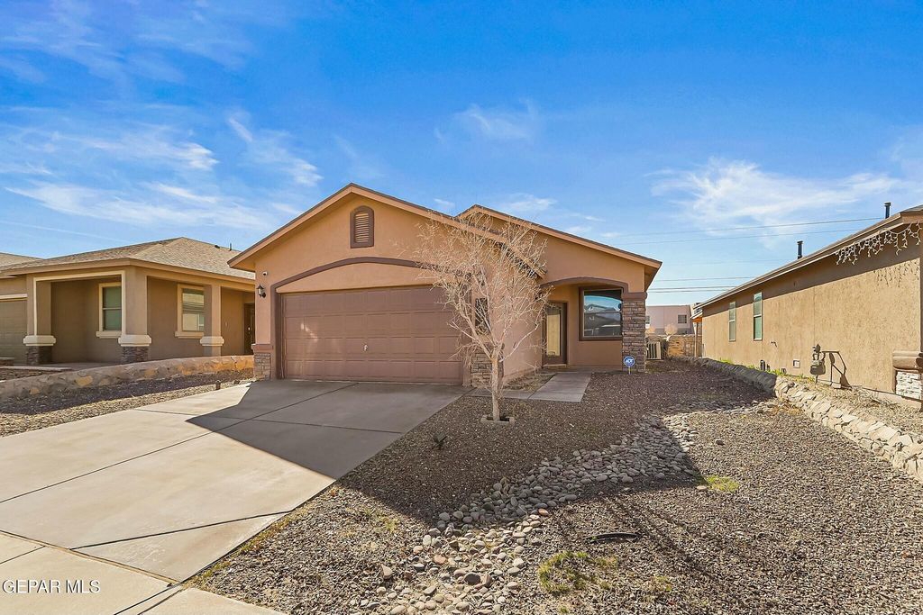 13142 SAKER Drive, Horizon City, TX 79928