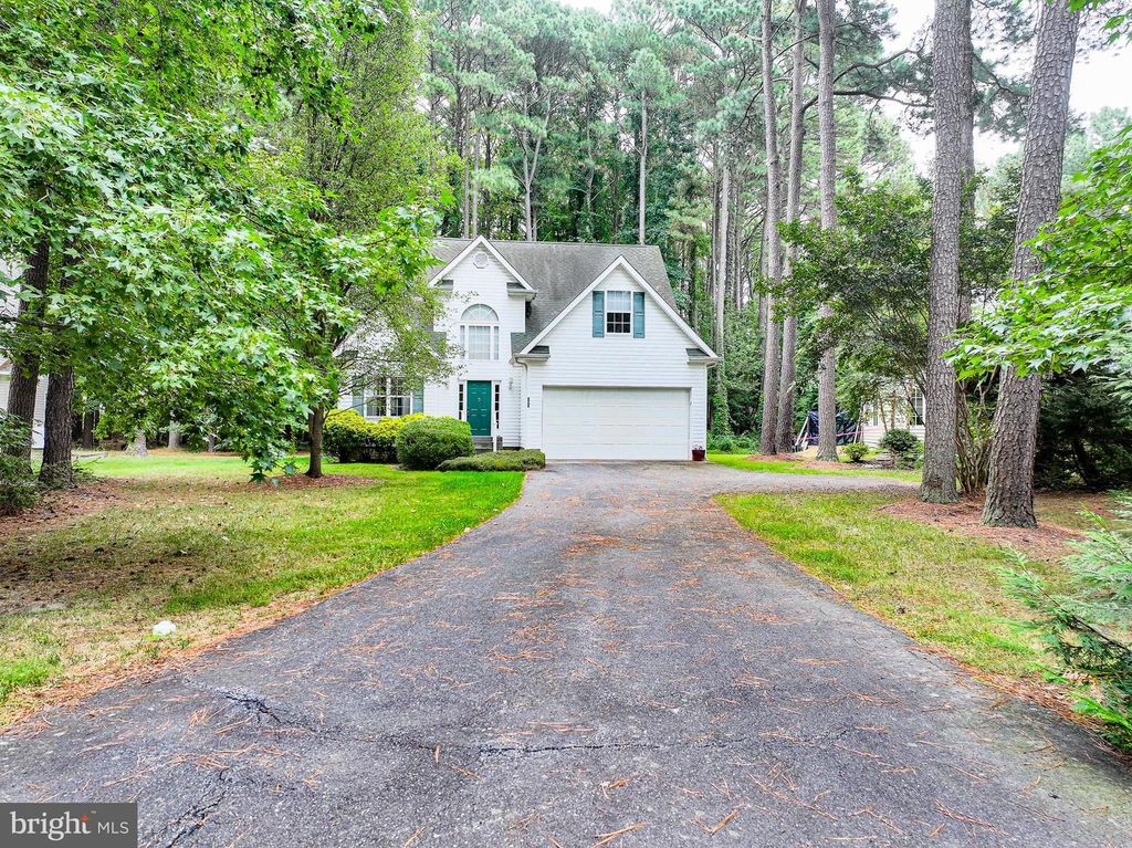 228 TYLER AVE, Saint Michaels, MD 21663