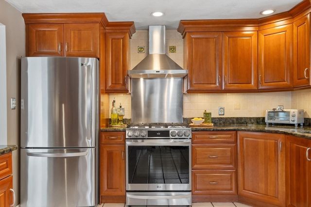 4 Boutwell Street, Wilmington, MA 01887