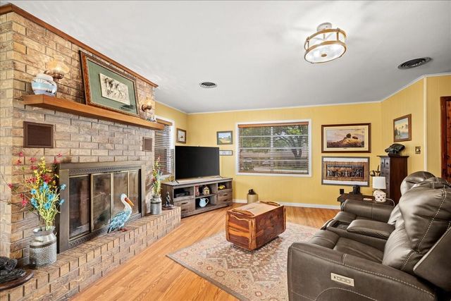 795 Bader Road, Bellville, TX 77418