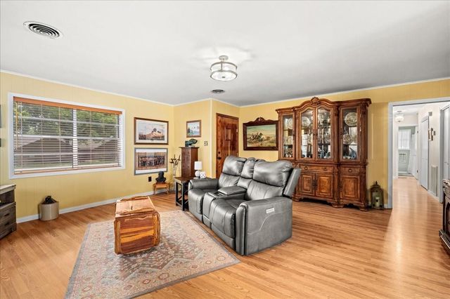 795 Bader Road, Bellville, TX 77418