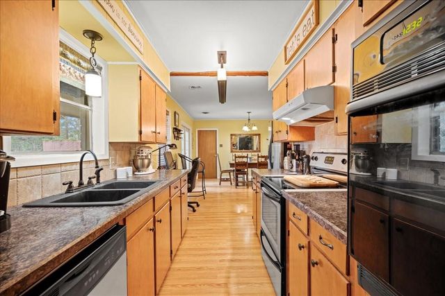 795 Bader Road, Bellville, TX 77418