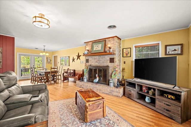 795 Bader Road, Bellville, TX 77418