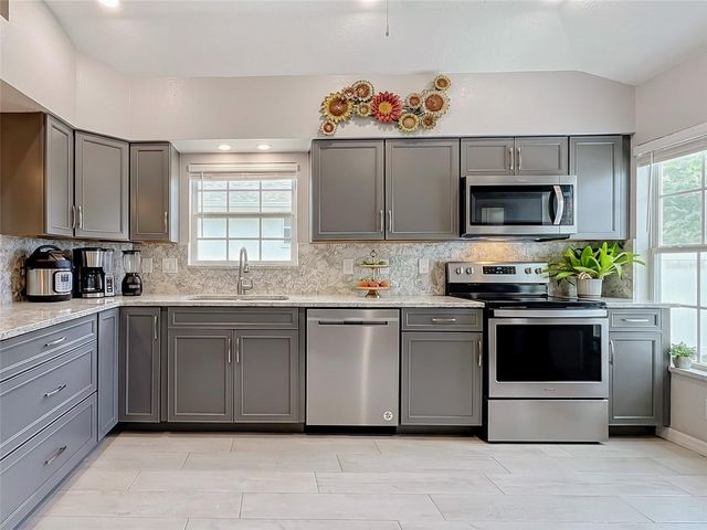 5859 PRINCESS CAROLINE PLACE, Leesburg, FL 34748