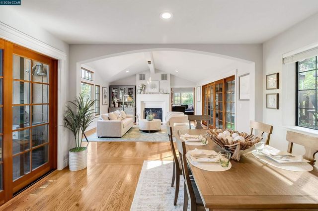 1455 Purson Ln, Lafayette, CA 94549