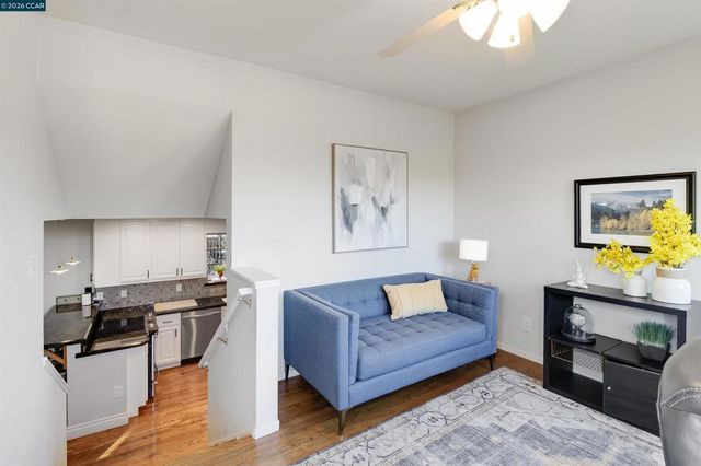 1455 Purson Ln, Lafayette, CA 94549