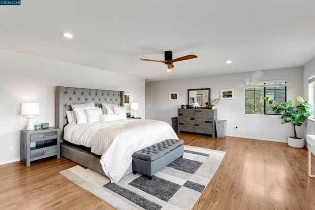 1455 Purson Ln, Lafayette, CA 94549