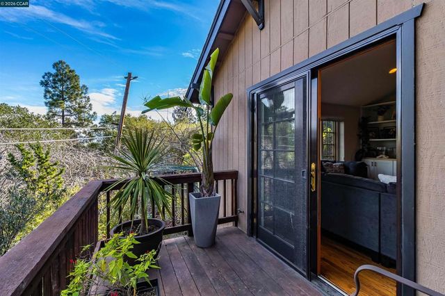 1455 Purson Ln, Lafayette, CA 94549