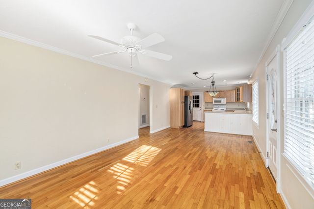 231 E Morgan Street, Clarkesville, GA 30523