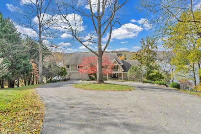 6641 Horseshoe Bend RD, Goodview, VA 24095