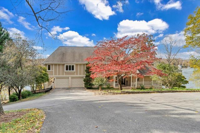 6641 Horseshoe Bend RD, Goodview, VA 24095