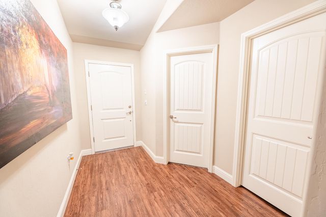 505 Forest Court, Woodlake, CA 93286