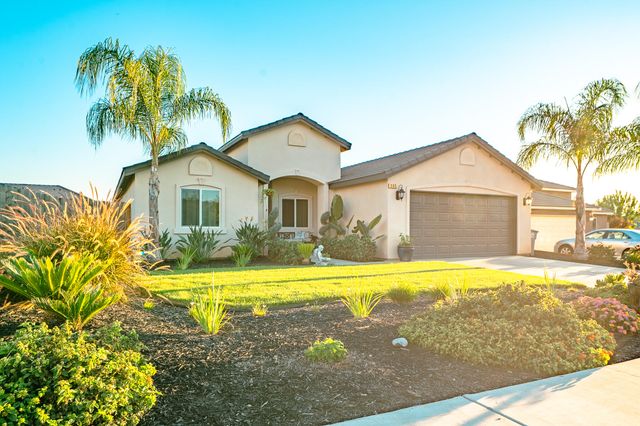 505 Forest Court, Woodlake, CA 93286