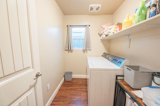 505 Forest Court, Woodlake, CA 93286