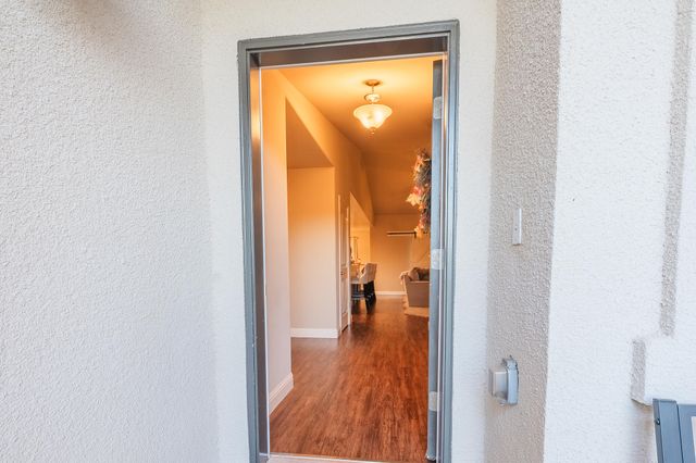 505 Forest Court, Woodlake, CA 93286