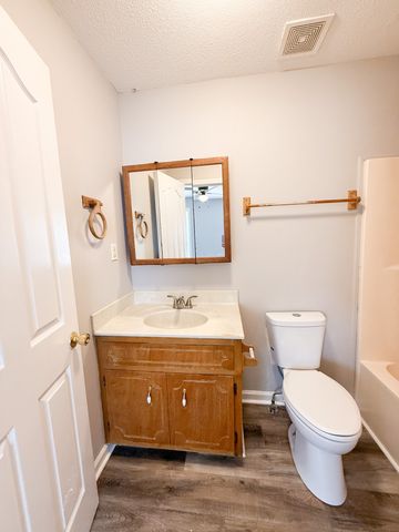 2661 Cummings Cir, Clarksville, TN 37042