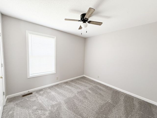 2661 Cummings Cir, Clarksville, TN 37042