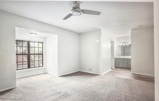 527 Front Beach Drive, 59, Ocean Springs, MS 39564