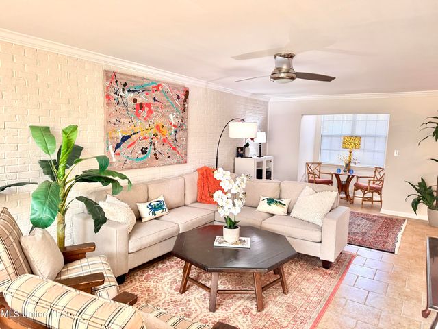 527 Front Beach Drive, 59, Ocean Springs, MS 39564