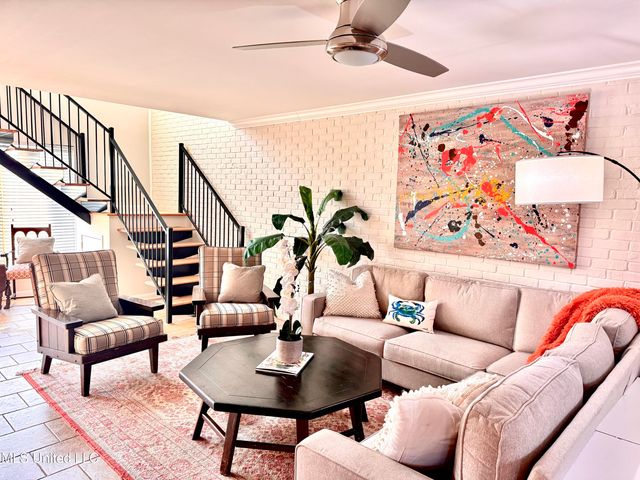 527 Front Beach Drive, 59, Ocean Springs, MS 39564