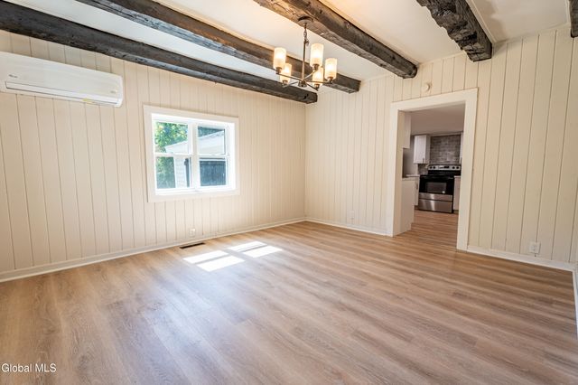 925 Washout Road, Glenville, NY 12302