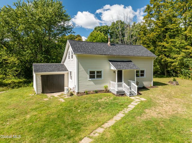 925 Washout Road, Glenville, NY 12302