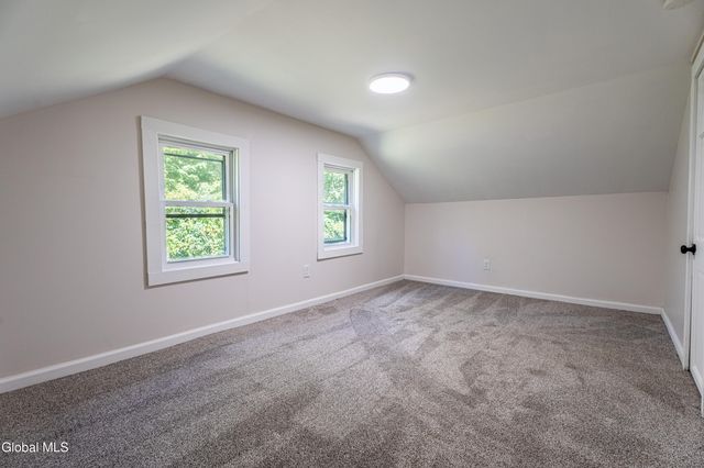 925 Washout Road, Glenville, NY 12302