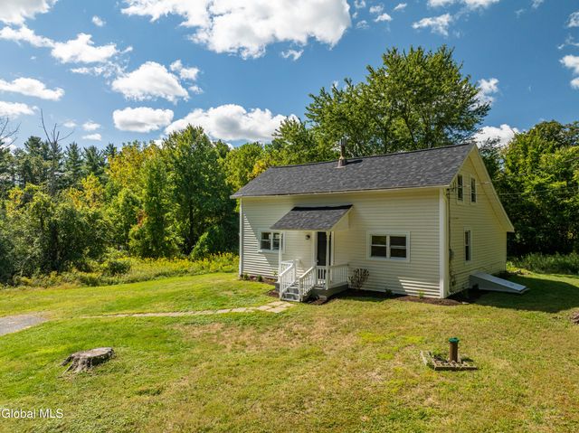 925 Washout Road, Glenville, NY 12302