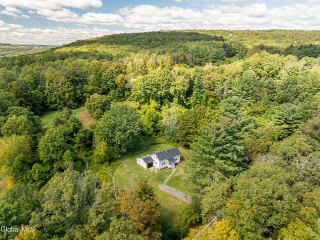 925 Washout Road, Glenville, NY 12302