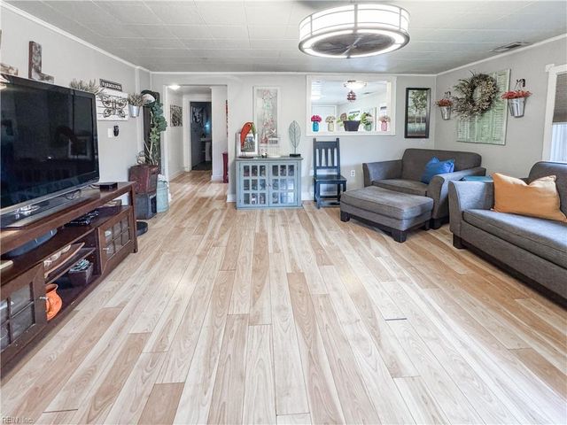 710 Osborn AVE, Chesapeake, VA 23325