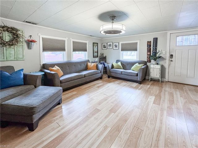 710 Osborn AVE, Chesapeake, VA 23325