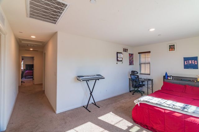 130 Bywell Bridge Cir, Sacramento, CA 95823